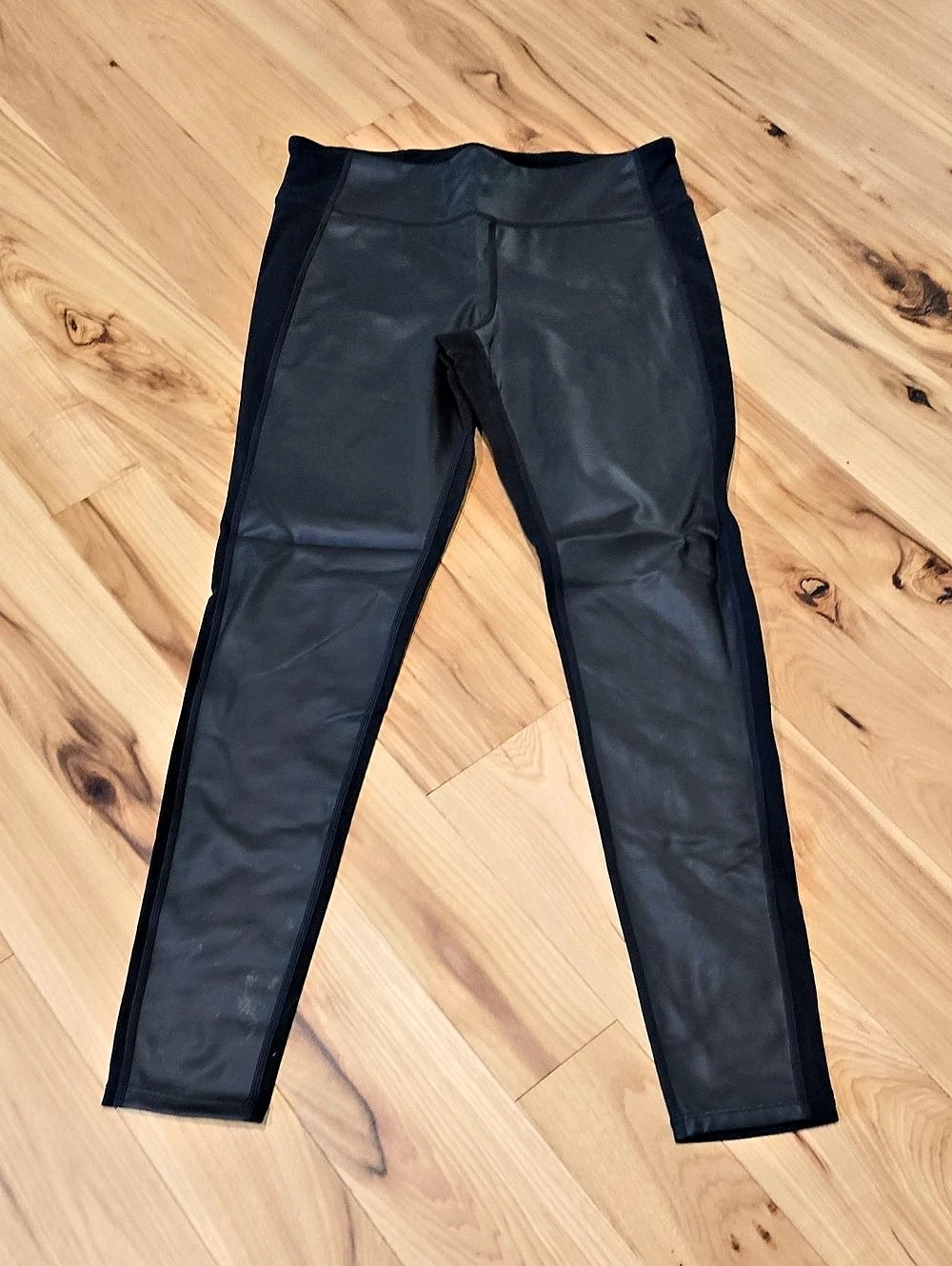 Athleta High Rise Gleam Tight Black Leggings Size Small